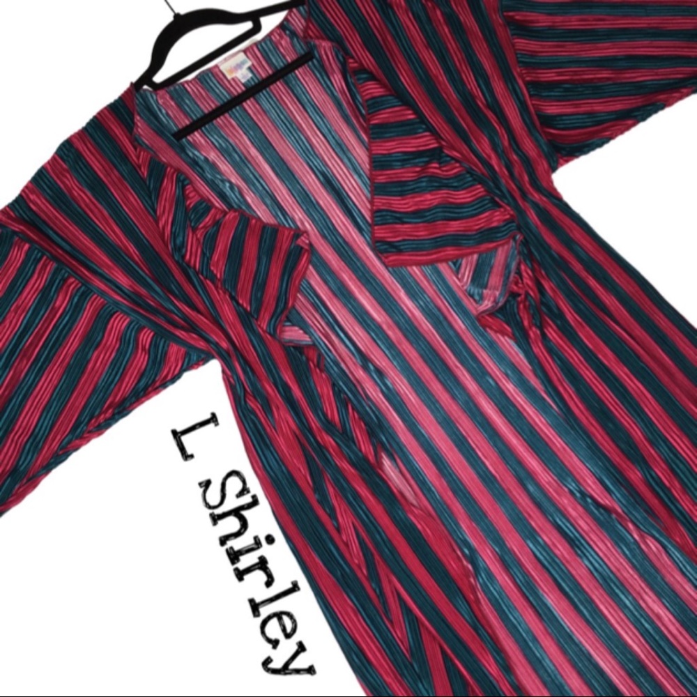 ❤️🆕Red Striped LuLaRoe Shirley L NWT❤️ Slinky🕶